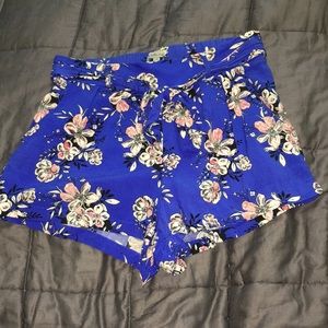 Flowy shorts!
